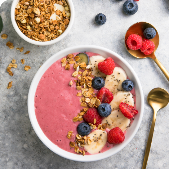 Skyr bowl med sea moss topping og friske bær
